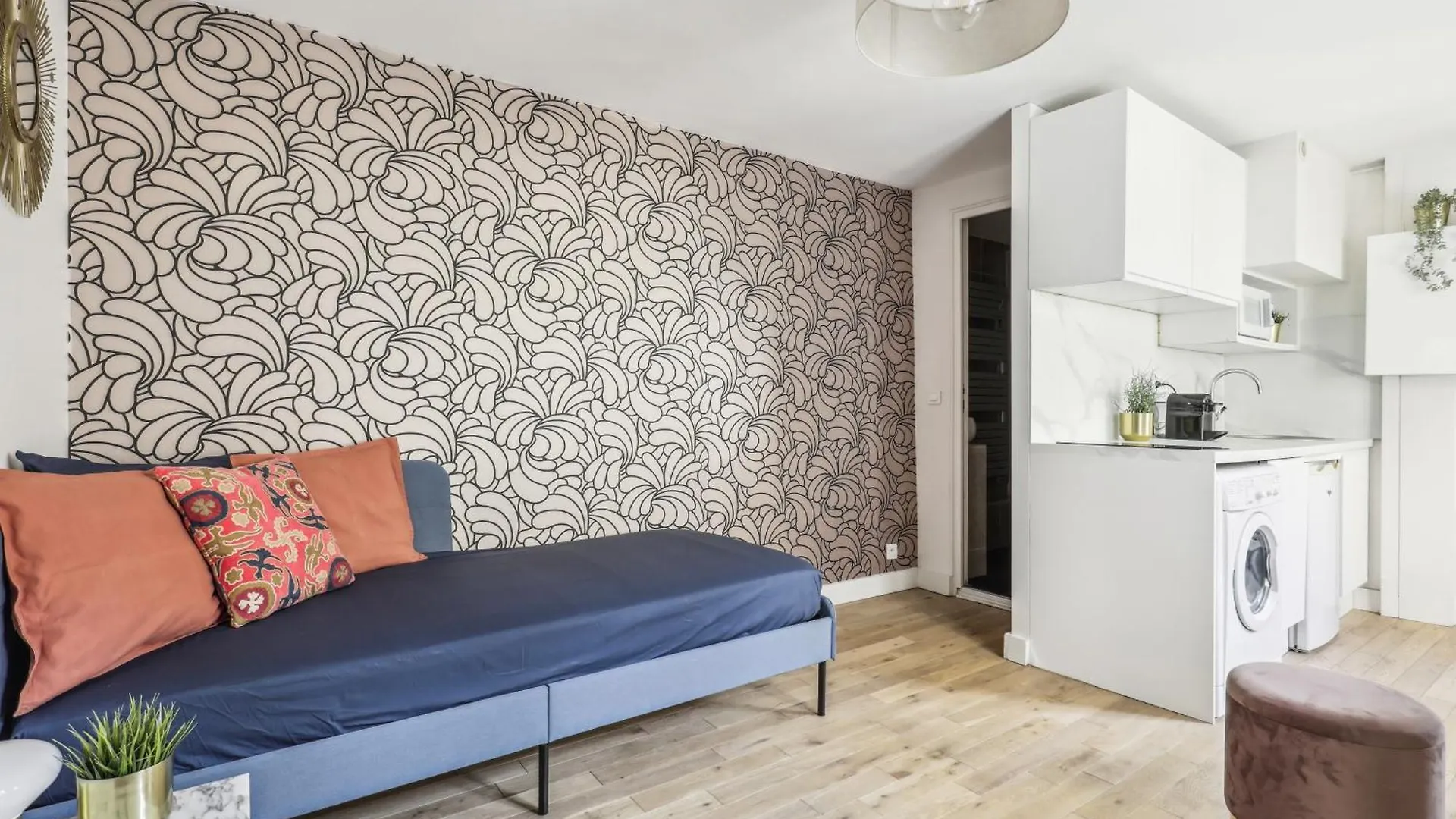 Luxury Apartment Near Le Marais Paris